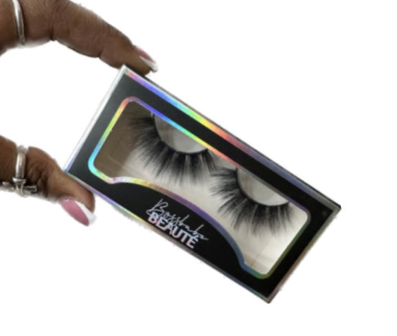 “signature Lash line” collection